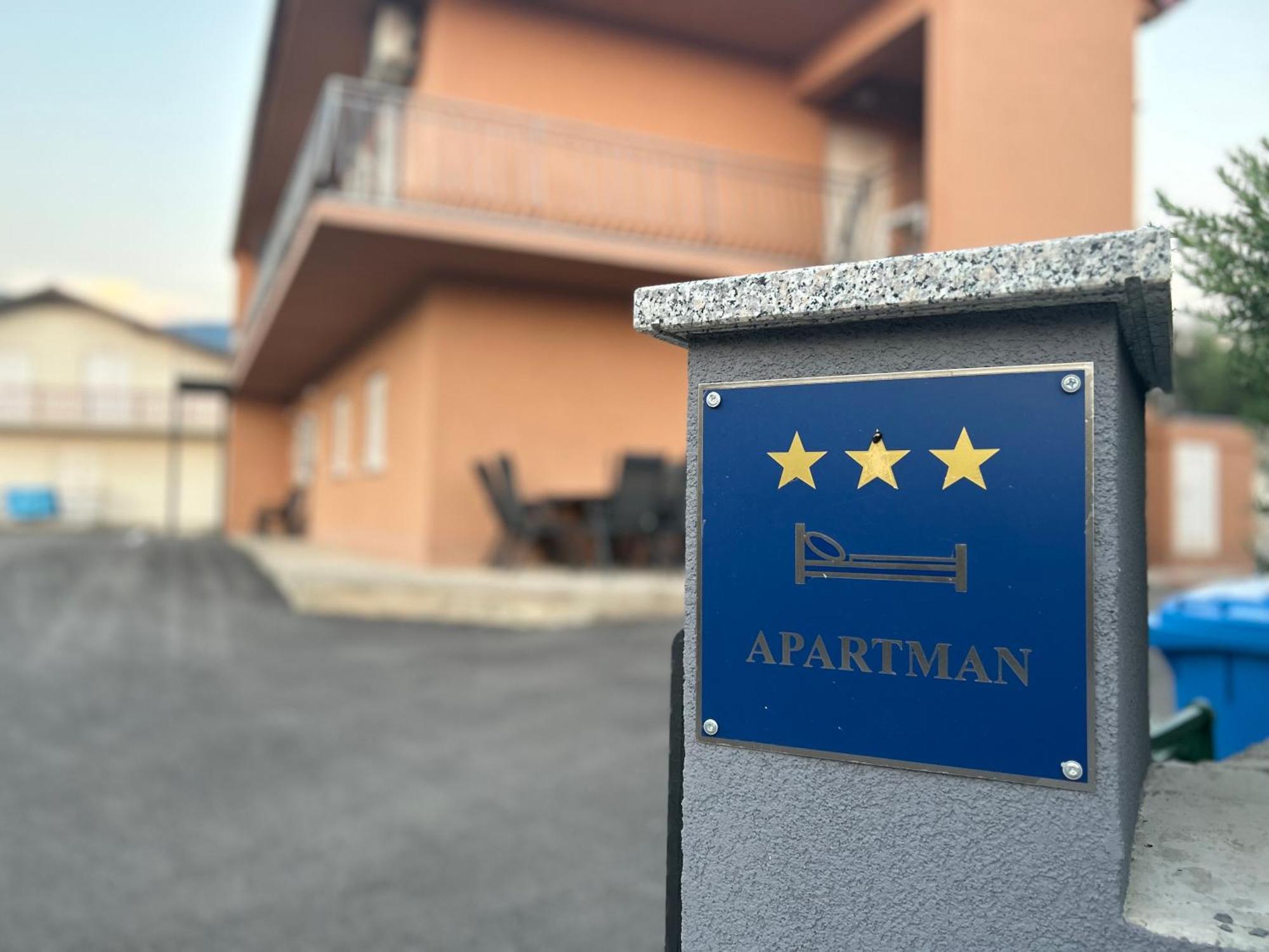 Apartments Gabriel Senj  Luaran gambar